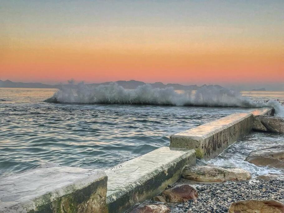 Cottage, Nine On Windsor, Kalk Bay, Cape Town Exterior foto